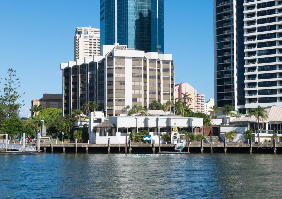 Tiki Hotel Apartments Surfers Paradise, Australia