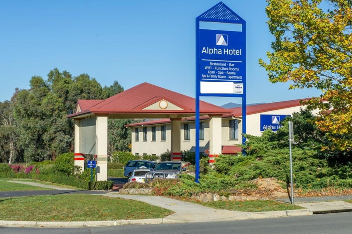 Hotel · Abode Tuggeranong, Canberra