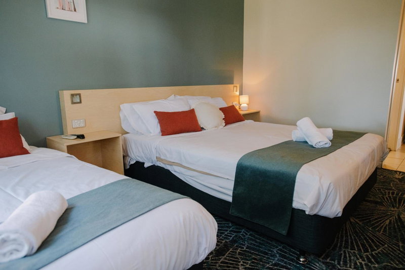 Bribie Island Hotel, Deception Bay, Australia