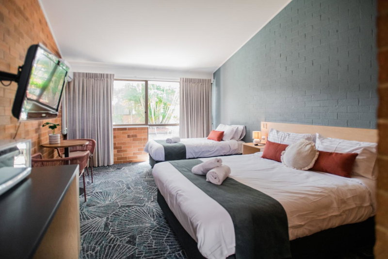 Bribie Island Hotel, Deception Bay, Australia