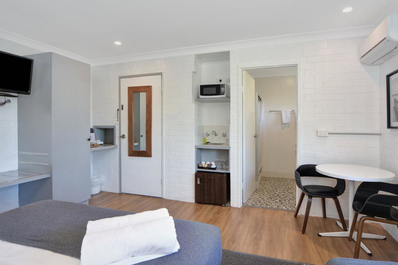 Pleasant Way River Lodge, Nowra, Australia