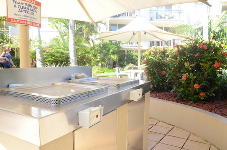 Golden Riviera Absolute Beachfront Resort, Palm Beach, Australia