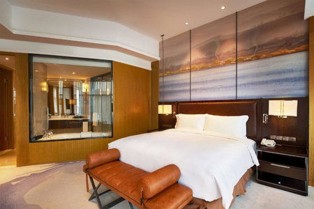 DoubleTree By Hilton Ningbo Beilun, Zhaobaoshan, China