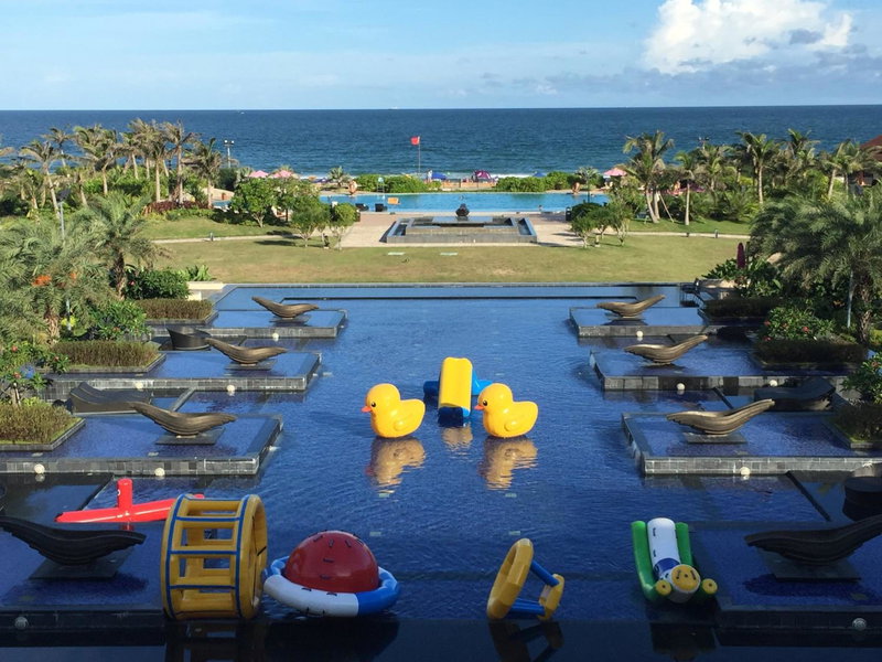 Crowne Plaza Hailing Island by IHG, Yangjiang, Китай