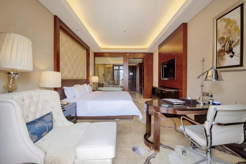 Days Hotel by Wyndham Logan City Huizhou, Danshui, China