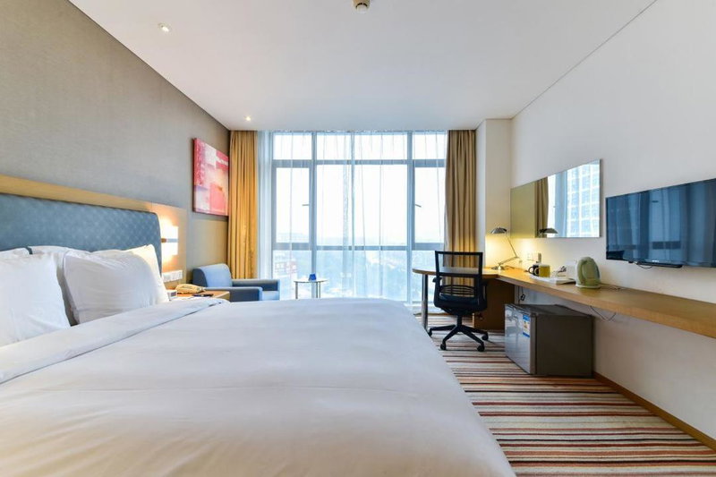 Holiday Inn Express Shanghai Jiading Industry Park by IHG, Taicang, 中国