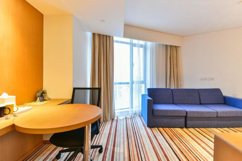 Holiday Inn Express Shanghai Jiading Industry Park by IHG, Taicang, 中国
