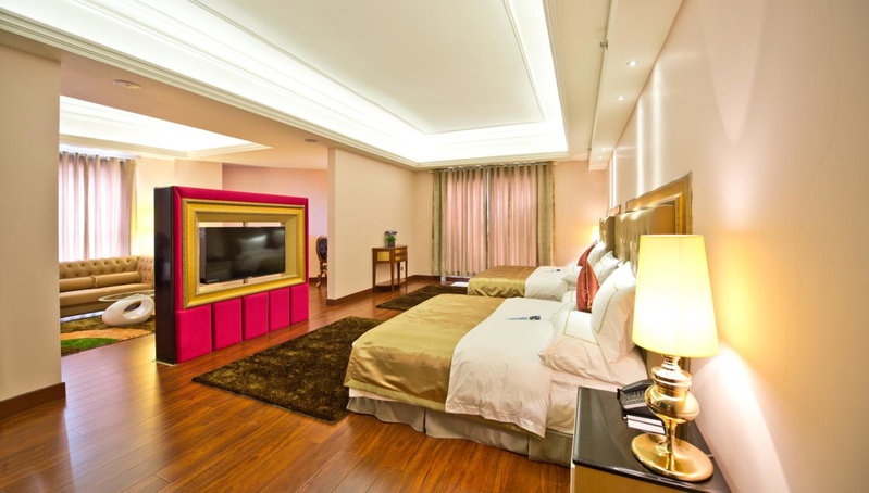 The Royal Pinnacle Hotel, Zhuhai, Китай