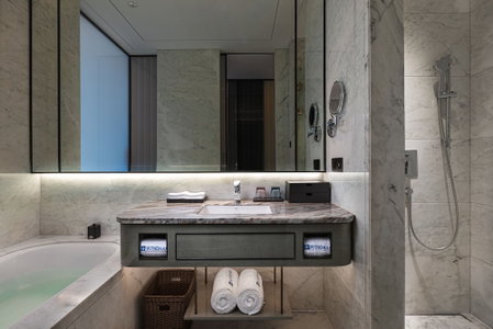 Wyndham Grand Taixing Downtown, Taizhou, China