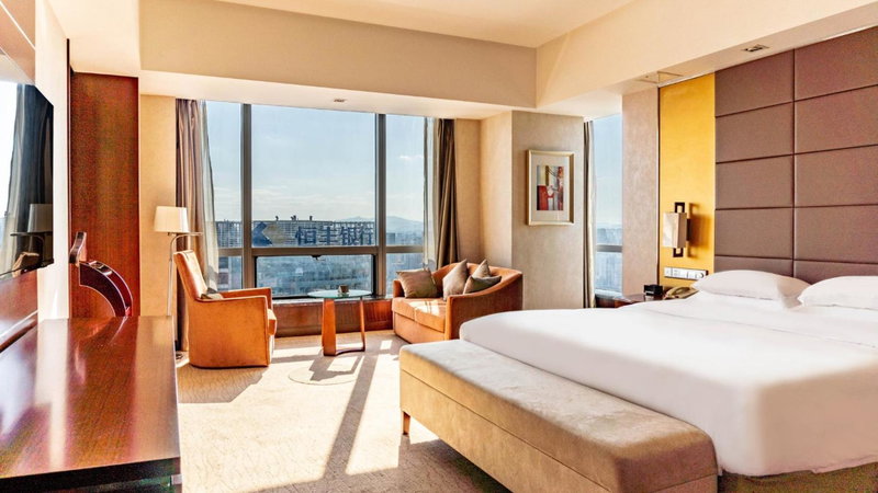 Crowne Plaza Yantai Sea View by IHG, Yantai, China