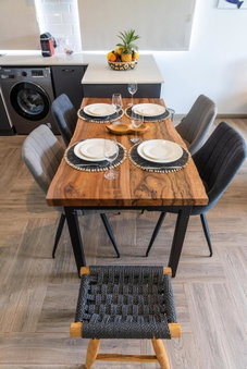 373 Wolmar Cosy and Modern Apartment- 200 metres from the Beach and Supermarkets and just next to Domaine de wolmar with views of deers and green natural p, Flic-en-Flac, Mauritius