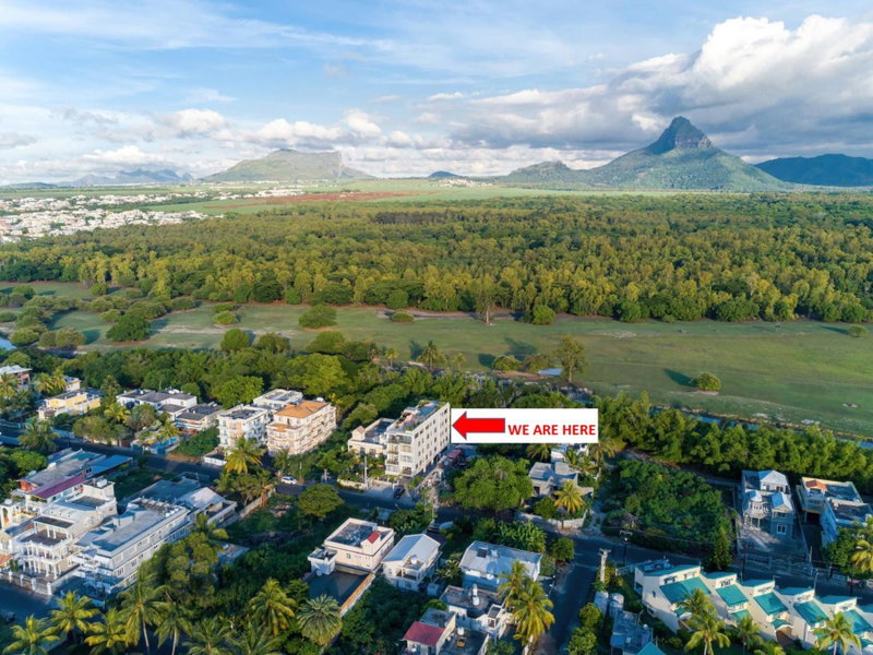 373 Wolmar Cosy and Modern Apartment- 200 metres from the Beach and Supermarkets and just next to Domaine de wolmar with views of deers and green natural p, Flic-en-Flac, Mauritius