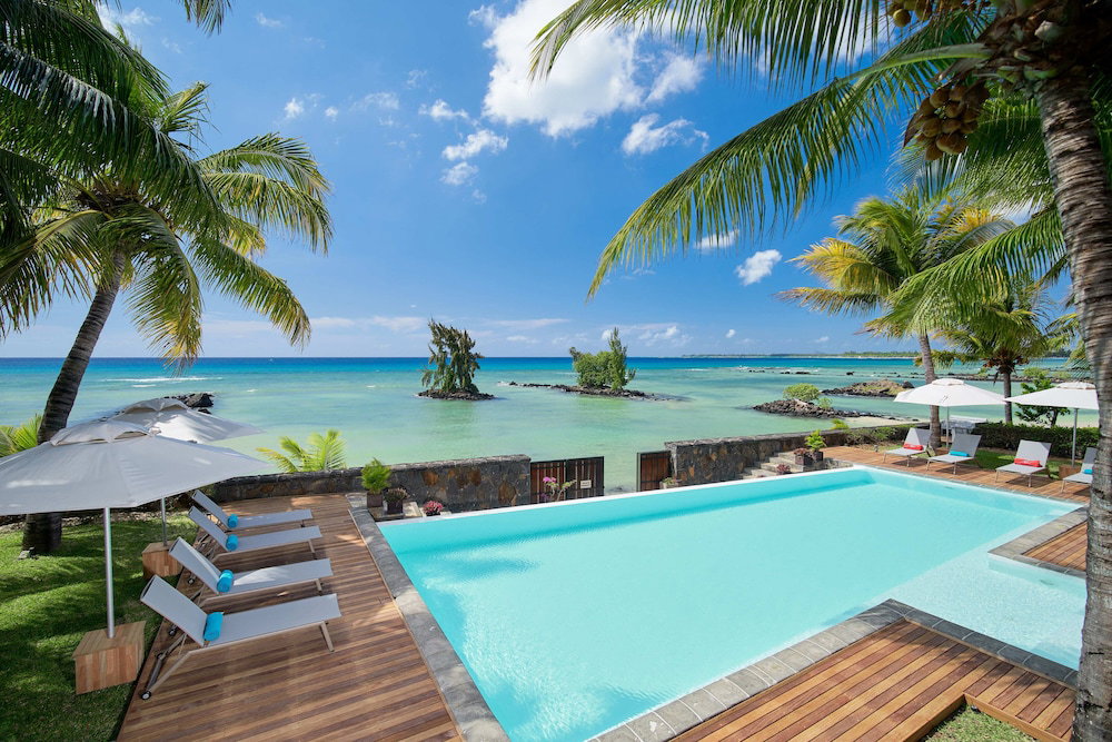 Bel Azur Beach Residence with LOV, Mauritius