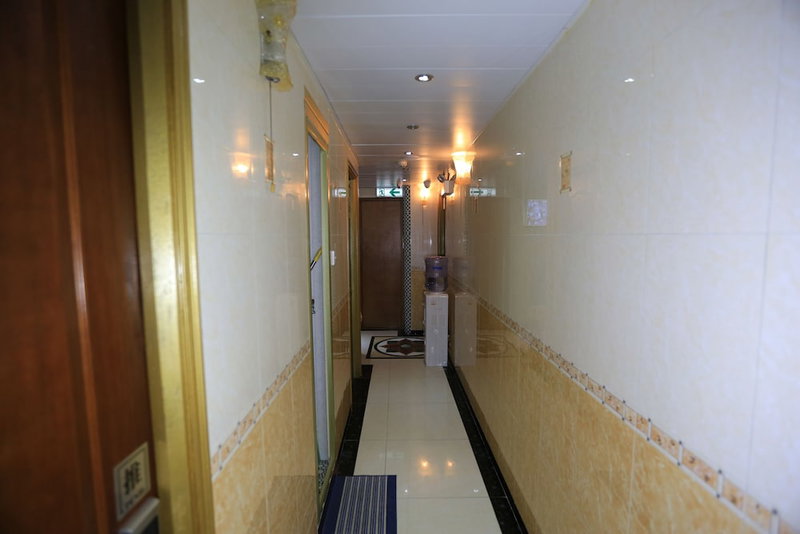 Everest Hostel Block E, Kowloon, Hong Kong
