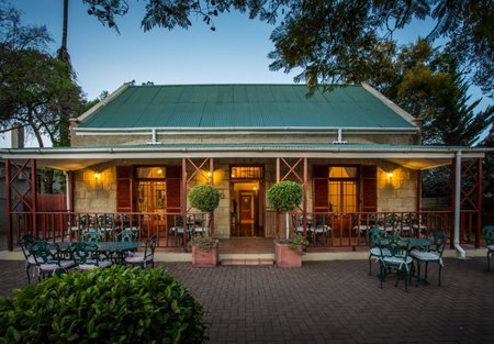 88 Baron van Reede Guesthouse, Oudtshoorn, South Africa