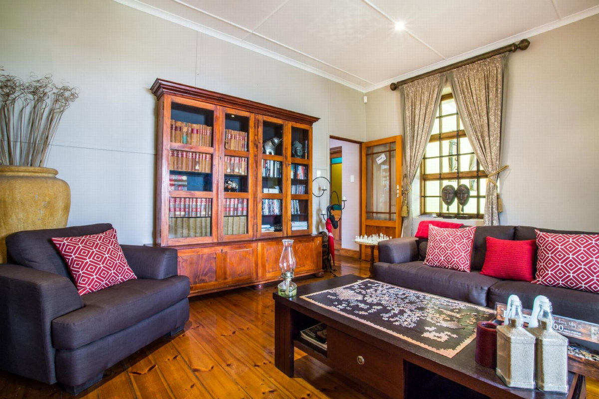 Hotel · 88 Baron van Reede Guesthouse, Oudtshoorn