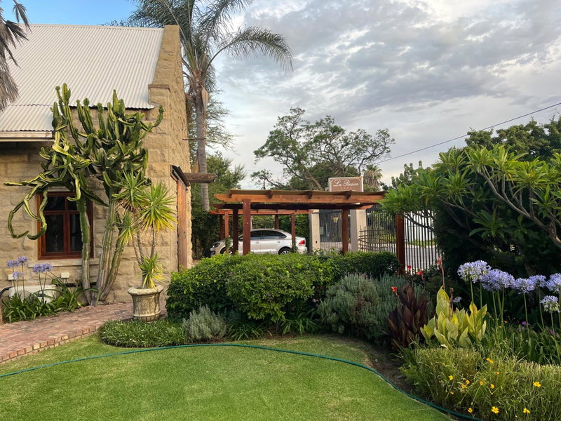 La Pension Guest House, Oudtshoorn, South Africa