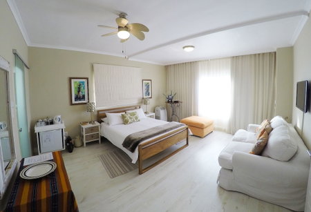 Dolphin Inn Guest House, Cape Town, South Africa