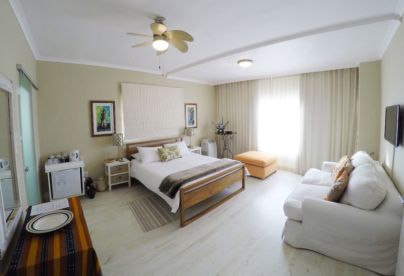 Dolphin Inn Guest House, Cape Town, South Africa