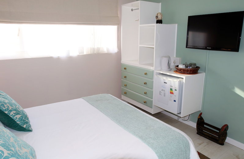 Dolphin Inn Guest House, Cape Town, South Africa