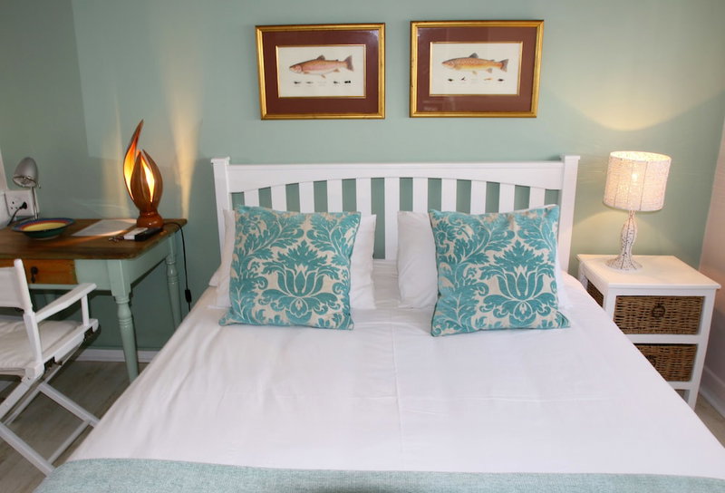 Dolphin Inn Guest House, Cape Town, South Africa