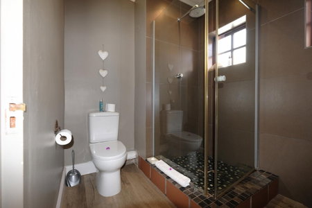 Dolphin Dunes Guesthouse, George, South Africa
