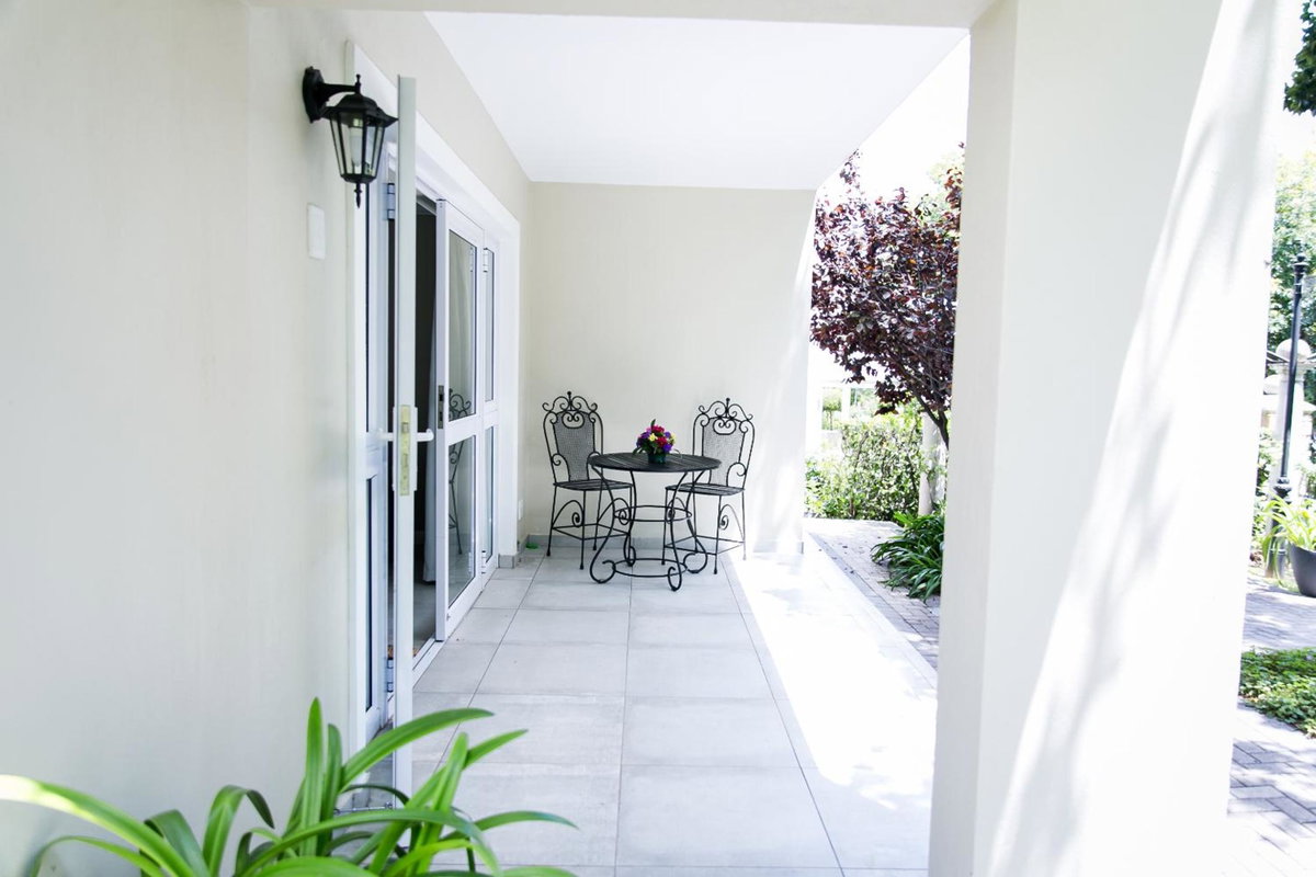 Hotel · Burkleigh House, Randburg