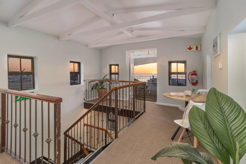 The Sandcastle Guesthouse - Melkbosstrand, Atlantis, South Africa