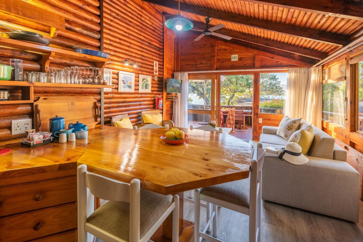 Hotel · Under Milkwood Resort, Knysna
