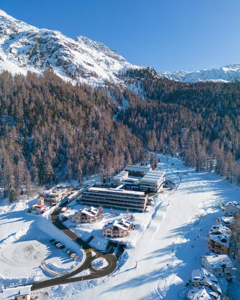 Nira Alpina, Silvaplana, Швейцария