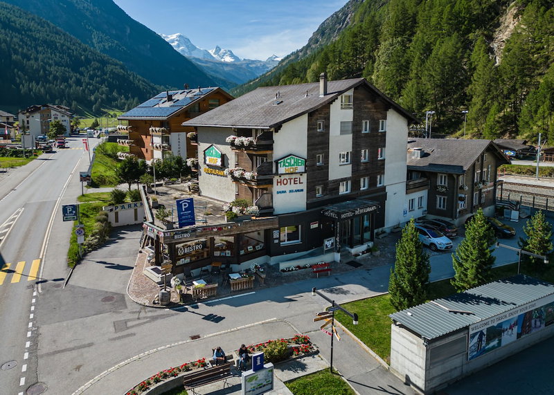 Hotel Täscherhof, Taesch, Schweiz