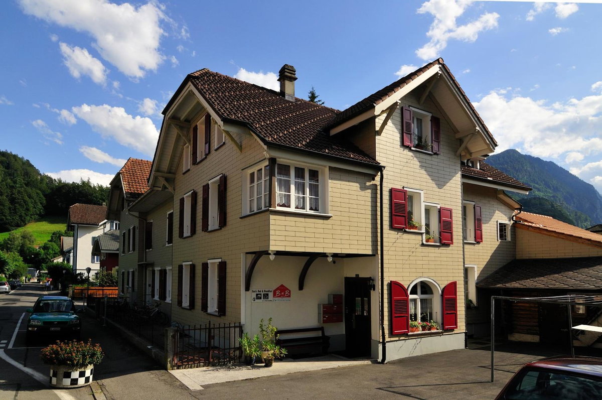 Hotel · Interlaken Apartments, Thun