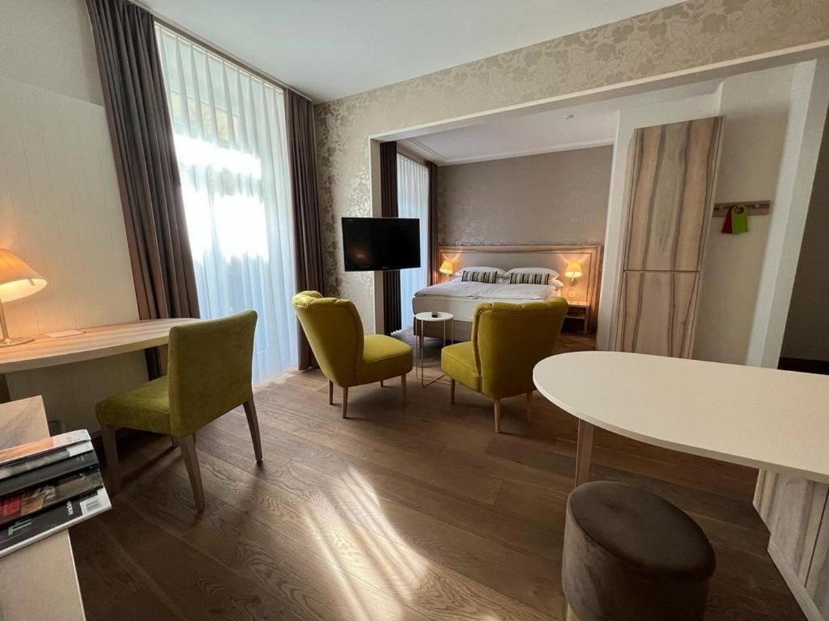 Hotel · PLATZHIRSCH ZÜRICH - Downtown Boutique Hotel & Sushi Lounge, Zurich