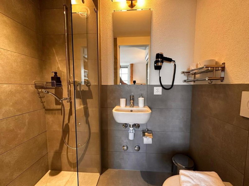 Aparthotel Krone - Self Check-In, Thun, Suiza