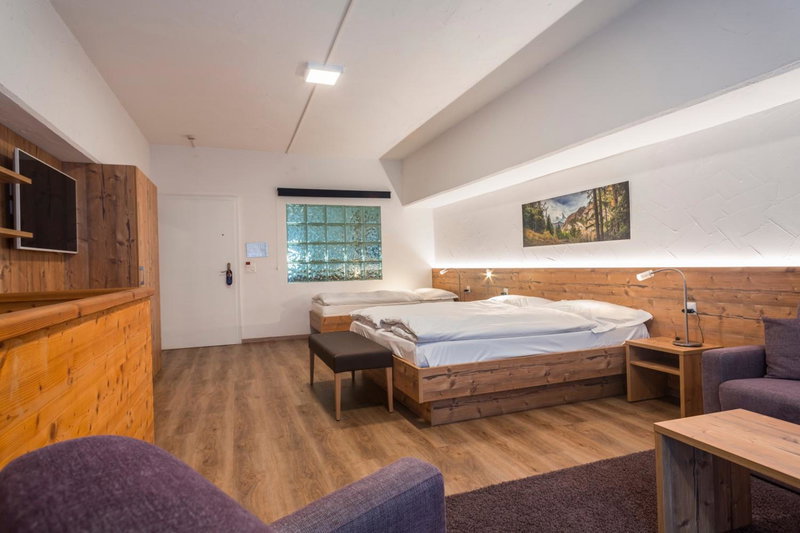 Zermatt Budget Rooms at Alpen Resort, Spa & Dining, Zermatt, Швейцария