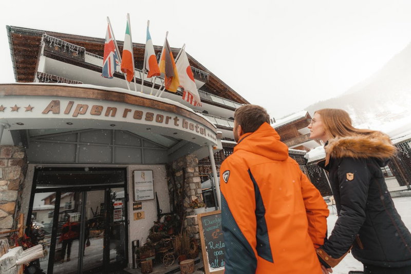Zermatt Budget Rooms at Alpen Resort, Spa & Dining, Zermatt, Швейцария
