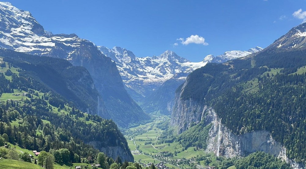 Hotel Bellevue - Traditional Swiss Hideaway, Suisse