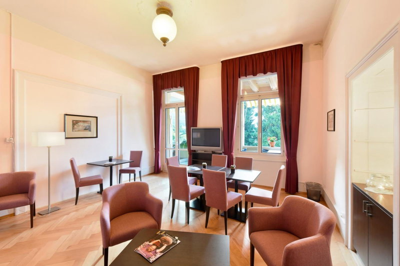 Budget Waldhotel - shared bathrooms, Thun, Suiza