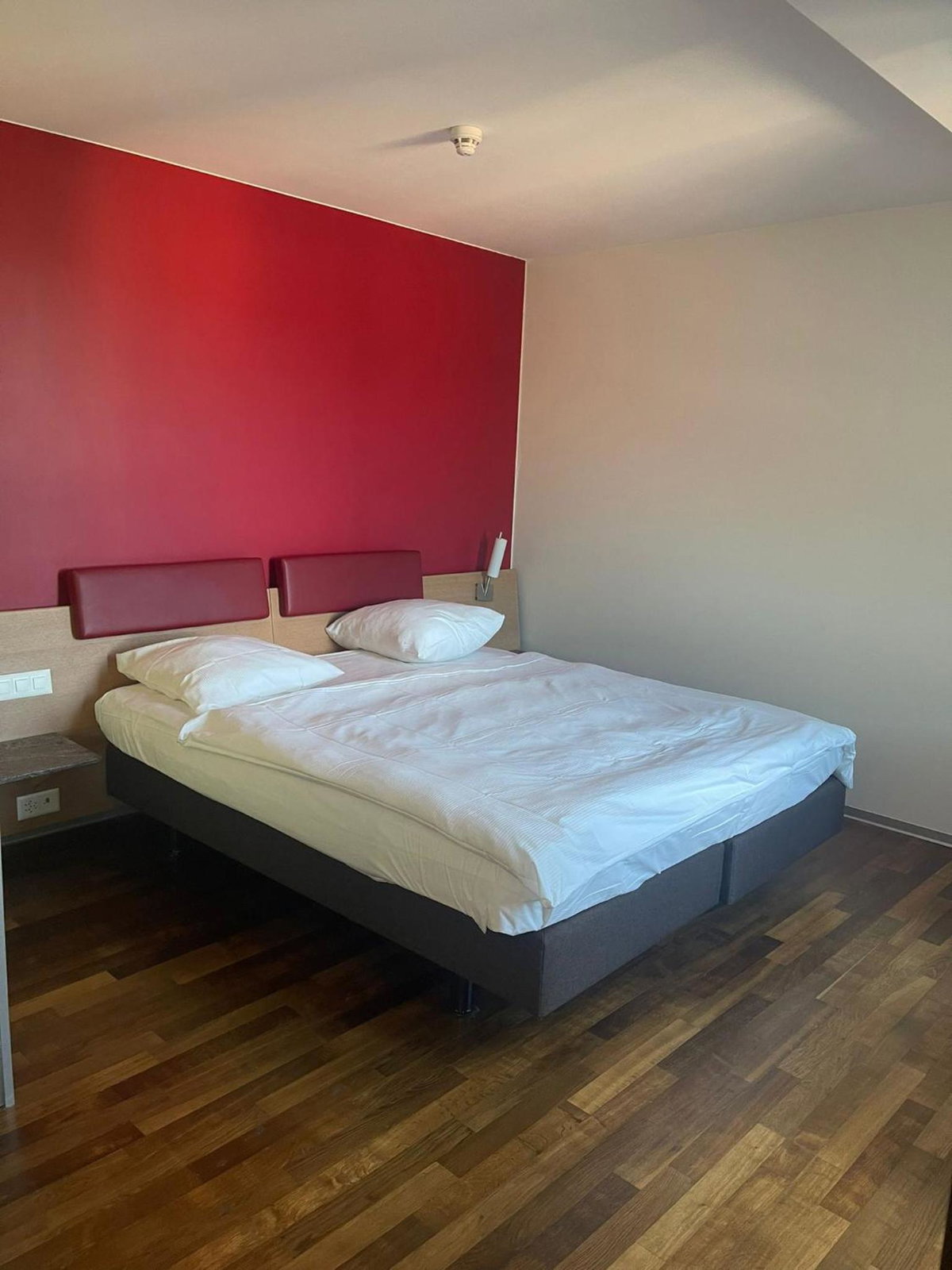 Swiss Star Irchel - Self Check-In, Switzerland