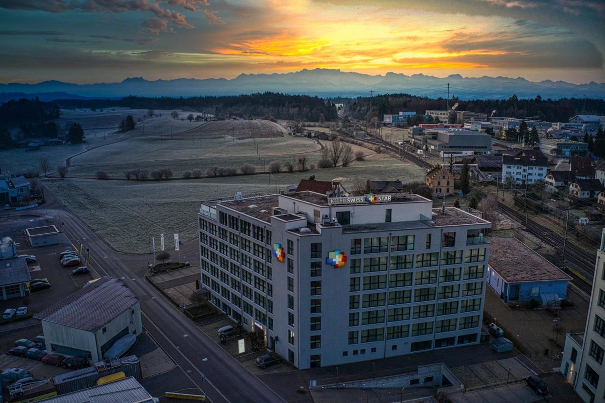 Hotel · Hotel Swiss Star, Wetzikon