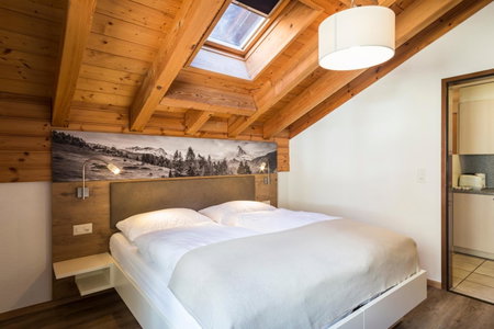 Patricia self-check-in Apartments & Spa Access at Alpen Resort, Zermatt, Швейцария