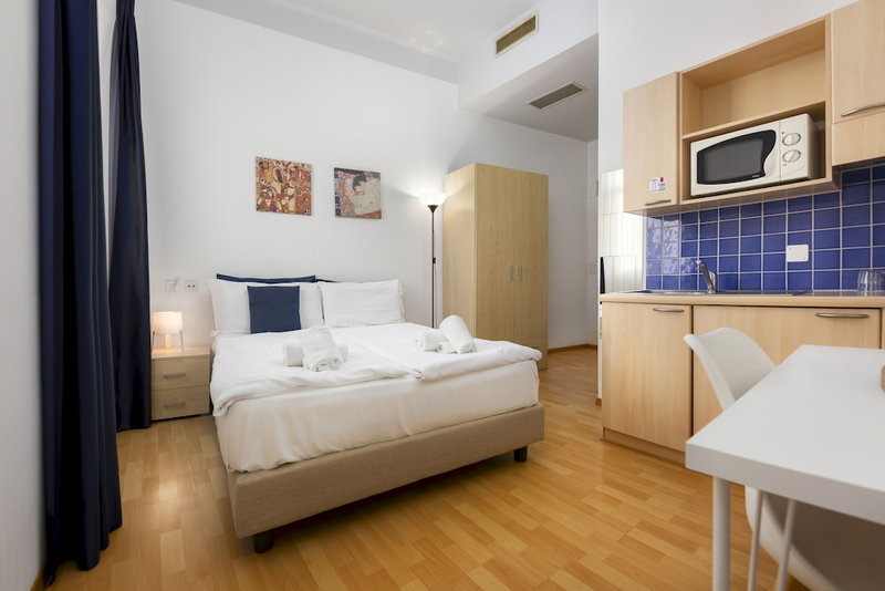 Lugano Center GuestHouse, Lugano, Швейцария