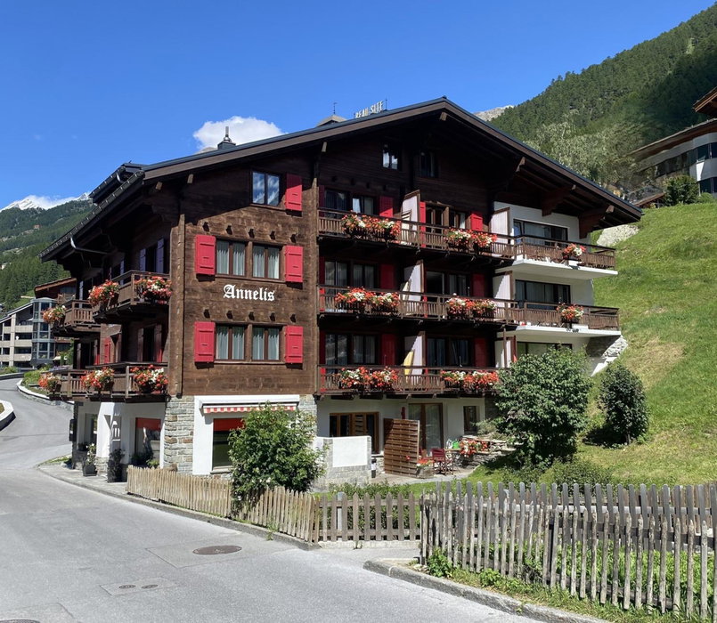 Chalet Annelis Apartments, Zermatt, Швейцария