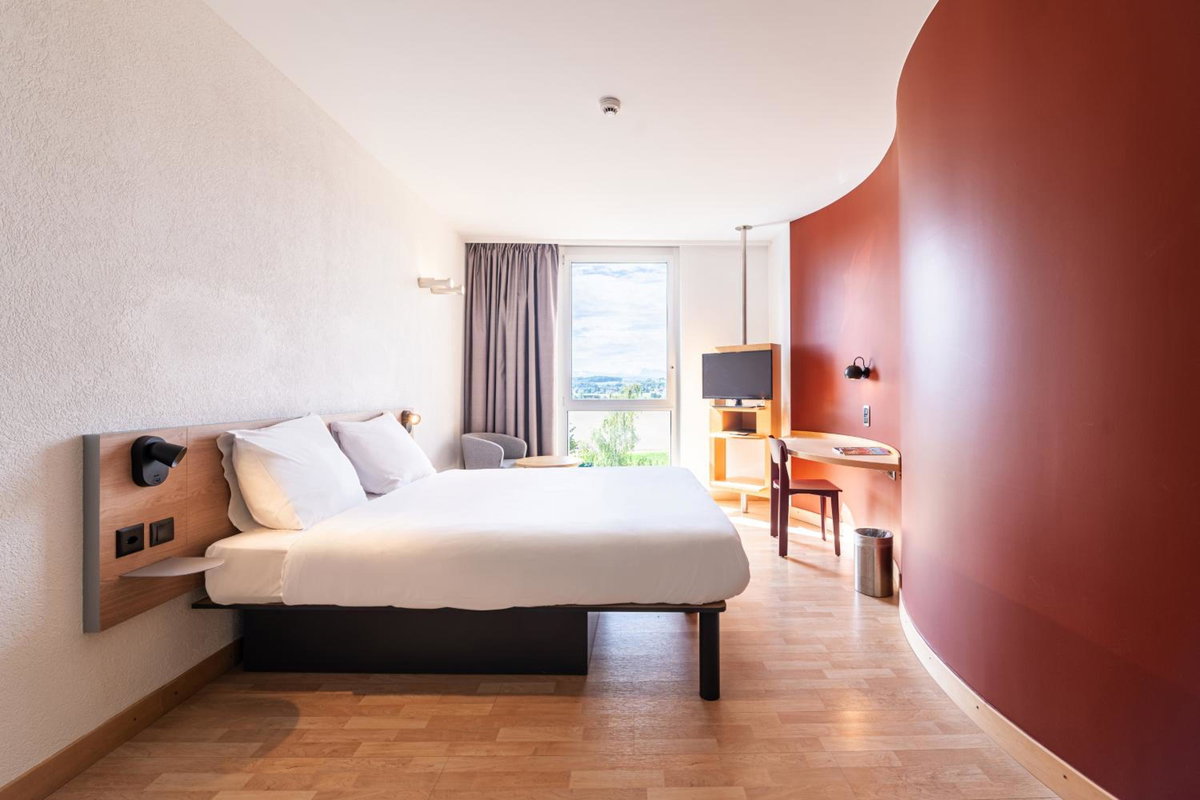 Hotel · B&B HOTEL Lully 3 Lakes, Yverdon-les-Bains