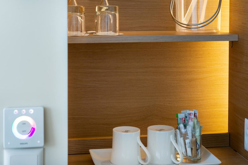 N’vY Manotel, Geneve, Suiza