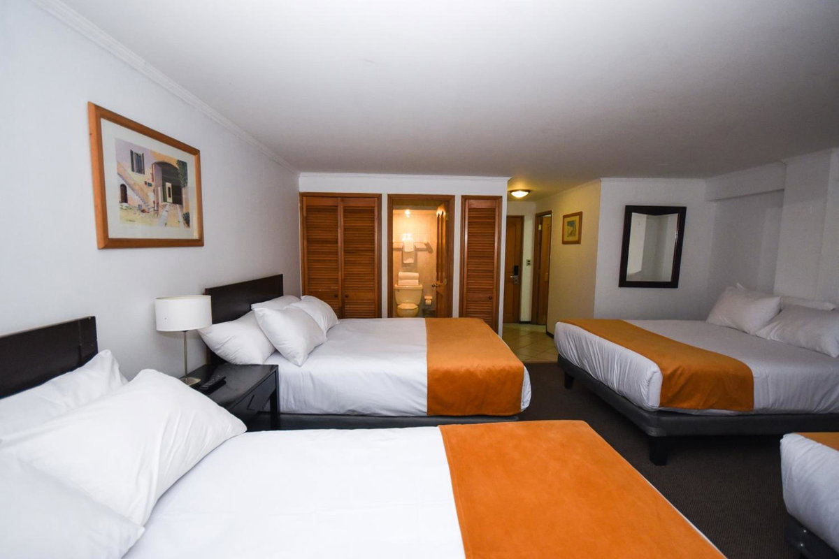 Hôtel · Hotel Casa Nogales, Villa Presidente Frei
