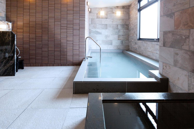 HOTEL HILLARYS Shinsaibashi, Osaka, Japón