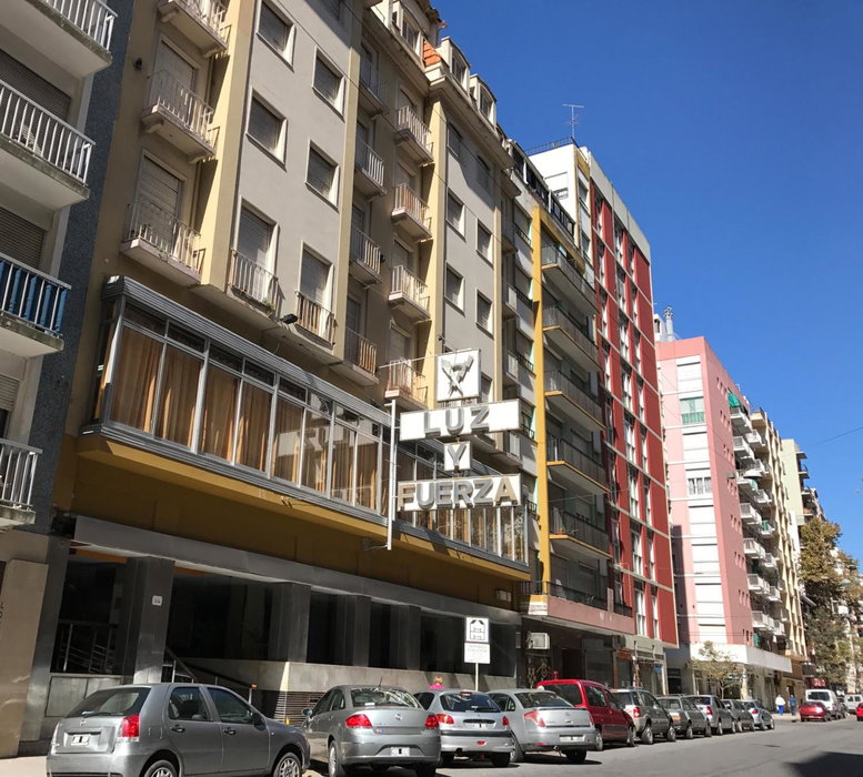 Luz y Fuerza - All Inclusive, Mar del Plata, Argentinien