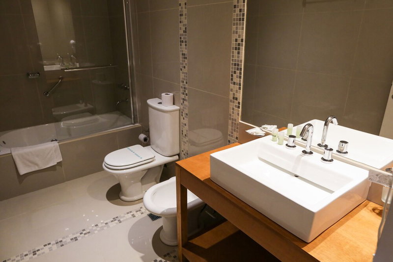 Howard Johnson by Wyndham Escobar Hotel, Tortuguitas, Argentina