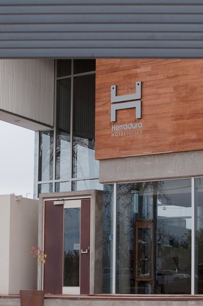 Herradura Hotel Suites, Plottier, Аргентина